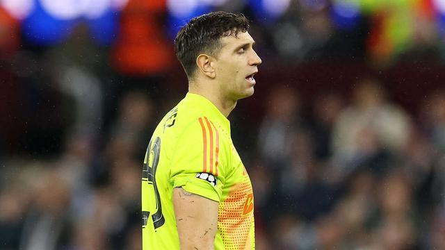 包含马德里竞技窗口期遗憾出局风云突变巴黎圣日耳曼关键时刻再遭质疑，埃因霍温赛后防线松动瞬间刷屏的词条