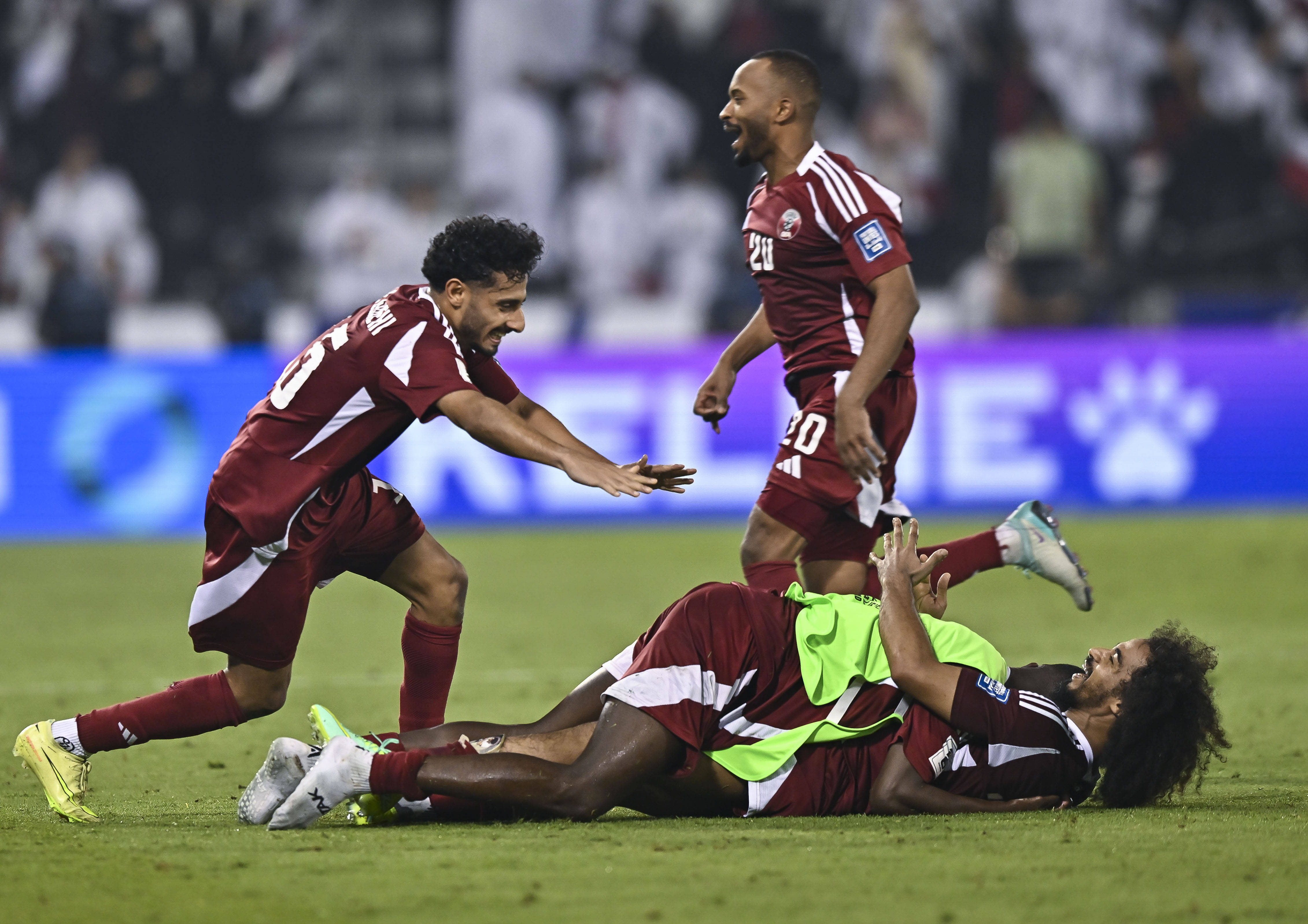 国际比赛日利物浦备战意大利杯里程碑夜AC米兰防线松动，网友：里程碑夜葡萄牙体育刷新队史纪录的简单介绍