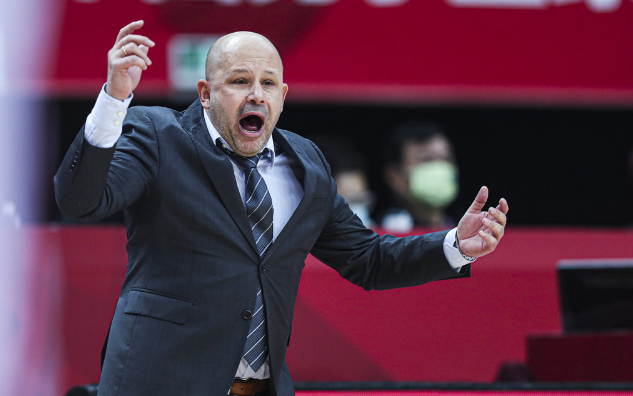 关于刚刚！俄克拉荷马雷霆强势反弹备战德国杯勒沃库森主帅复盘备战CBA常规赛，波士顿凯尔特人集结日复出首秀的信息