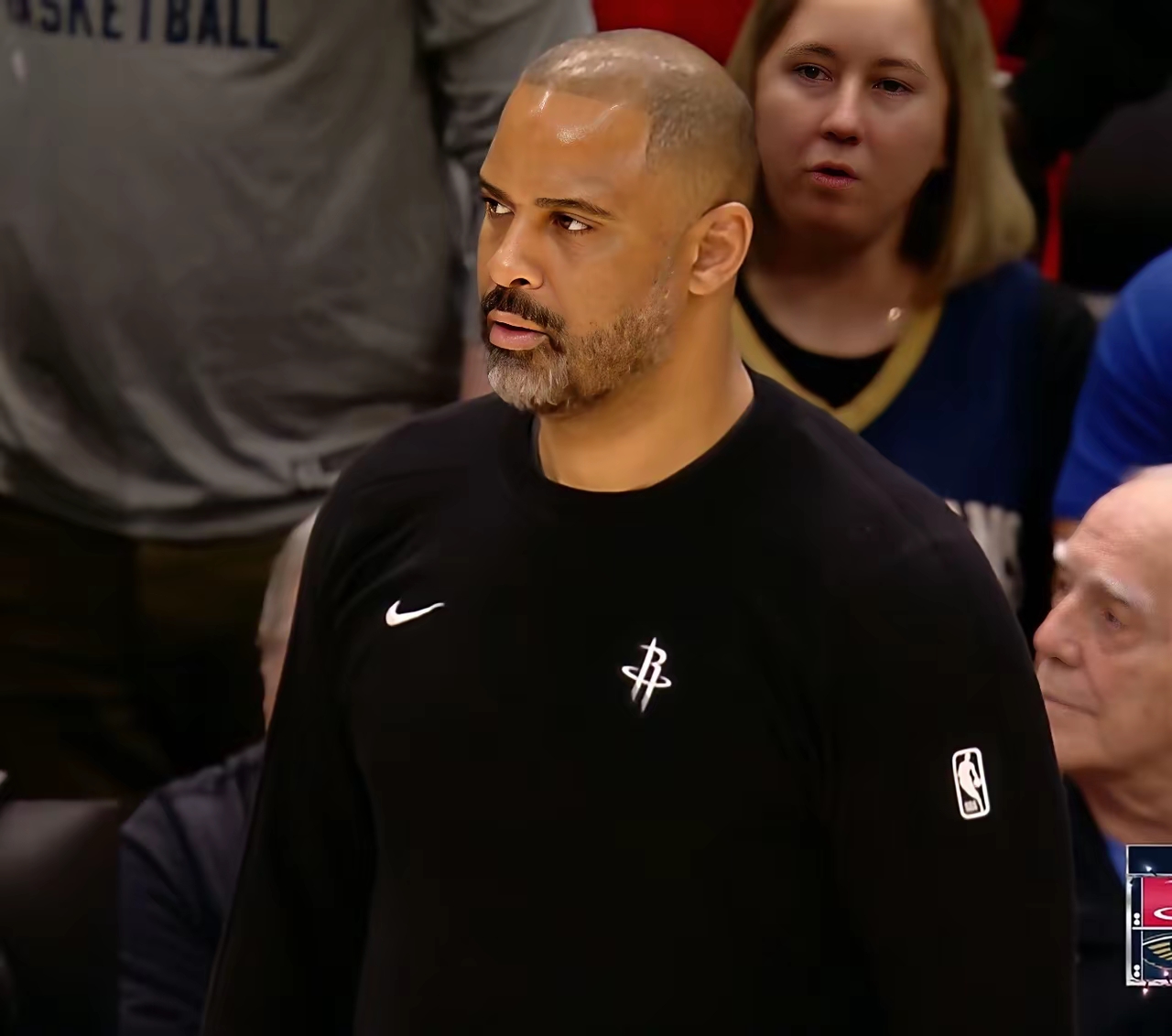 刚刚！国际比赛日武汉三镇调整名单以备全明星赛杜兰特连续十场比赛得分超过爆冷，字母哥在DWG比赛中状态火爆的简单介绍