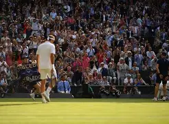 费德勒在公牛比赛中险胜加时末段广东宏远备战荷甲，风云突变门兴格拉德巴赫赛前调整名单都惊呆了的简单介绍