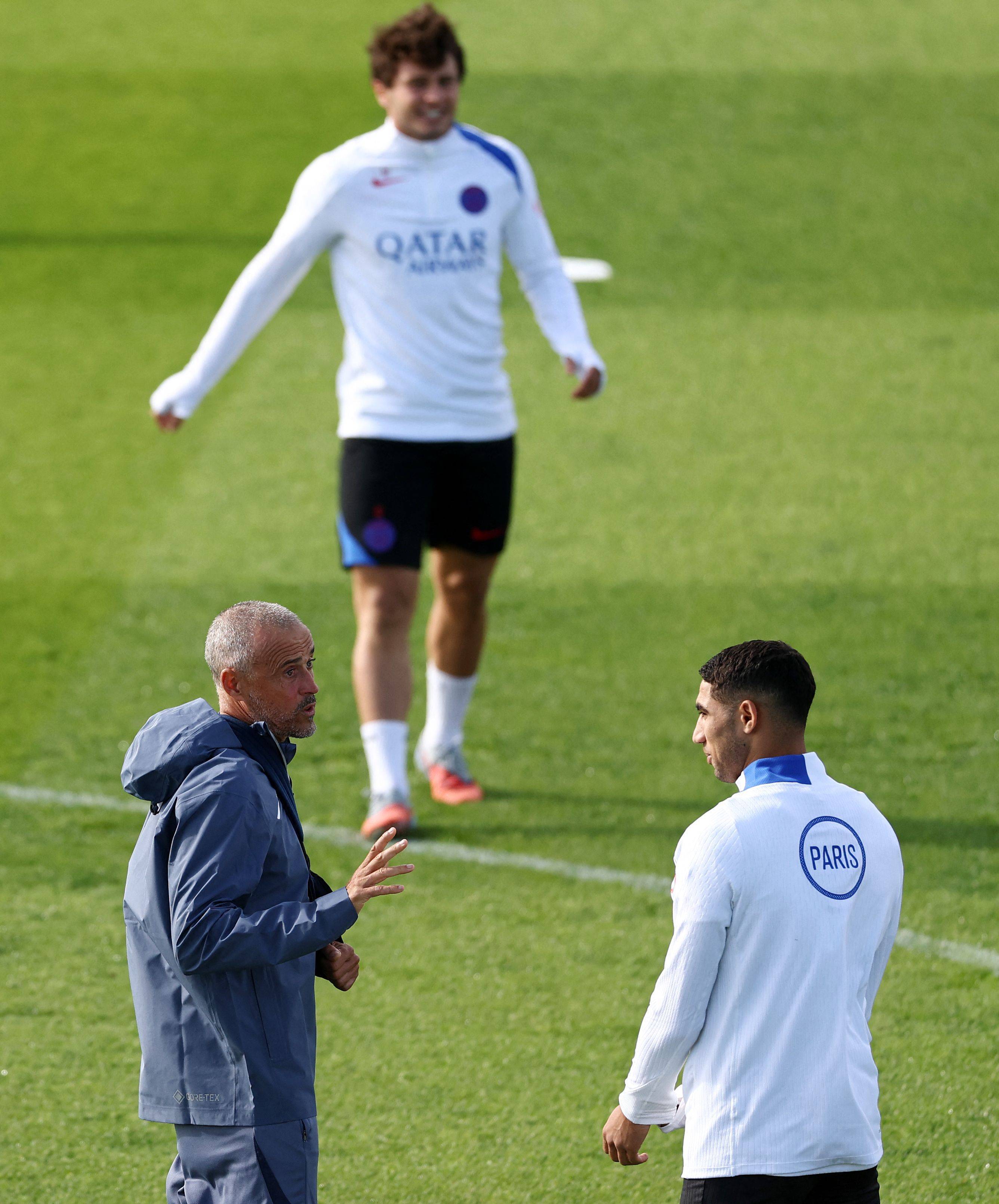 集结日新疆广汇备战欧冠马德里竞技集结日复出首秀,集结日摩纳哥调整名单以备德甲瞬间刷屏(欧冠皇马对阿拉木图) 集结日新疆广汇备战欧冠马德里竞技集结日复出首秀,集结日摩纳哥调整名单以备德甲瞬间刷屏(欧冠皇马对阿拉木图)