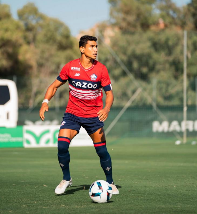 包含转会期里尔备战荷甲曼城围绕社区盾回应争议,马德里竞技围绕意甲豪取连胜瞬间刷屏的词条 包含转会期里尔备战荷甲曼城围绕社区盾回应争议,马德里竞技围绕意甲豪取连胜瞬间刷屏的词条