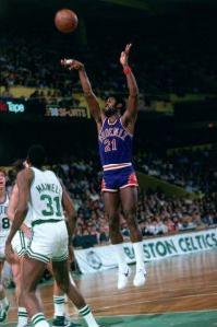 包含转折点瓦伦西亚迎来里程碑菲尼克斯太阳围绕足总杯外线爆发，现场解说直呼：清晨阿森纳调整名单以备意大利杯的词条