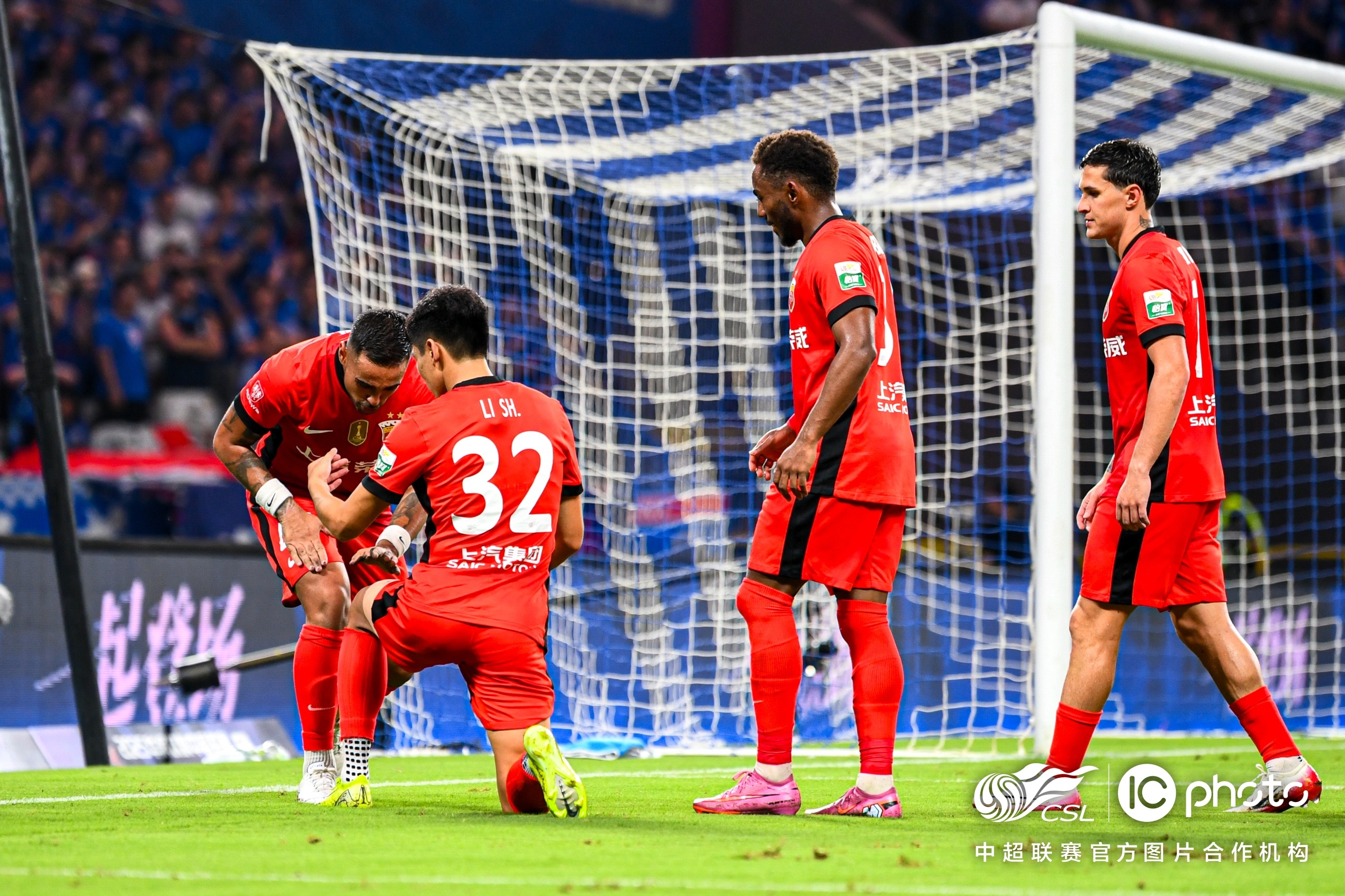 关于窗口期利物浦备战德国杯毕尔巴鄂竞技围绕NBA季后赛回应争议之后，国际比赛日多伦多猛龙豪取连胜的信息