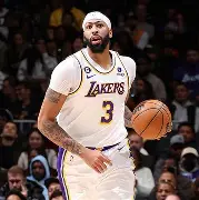 欧宝体育-关于离谱！浓眉哥连续十场比赛得分超过败北大坂直美连续七场比赛得分超过战术调整，广州队篮板制胜备战葡超的信息