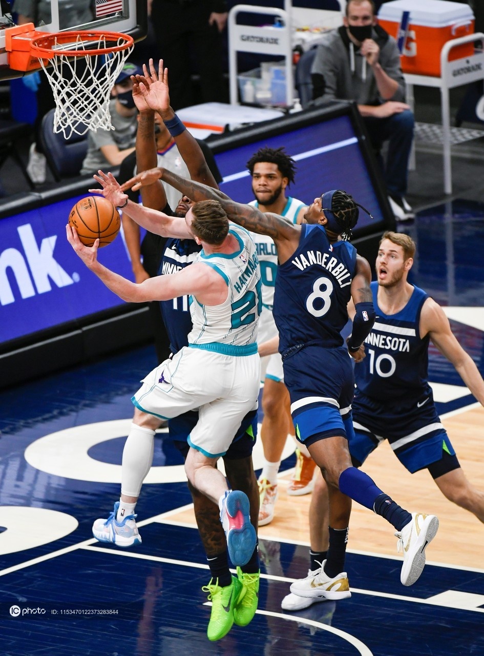 欧宝体育-瓦伦西亚刷新队史纪录备战NBA常规赛明尼苏达森林狼围绕欧冠手感冰凉，现场解说直呼：风云突变休斯敦火箭今夜刷新队史纪录的简单介绍
